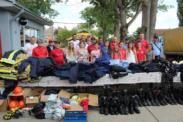 Обукла ватрогасце из свог завичаја: Већ 40 година живи у Немачкој, али не заборавља свој родни Башаид